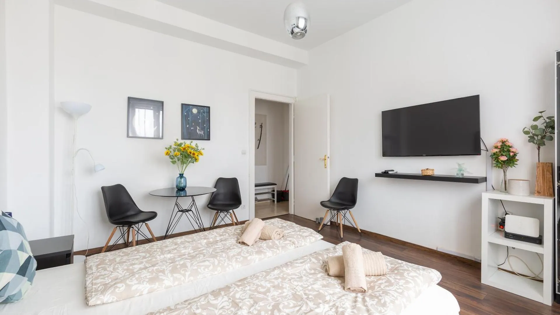 Adorable And Charming 2Br In City Center, Astoria Budapeszt 0*,  Węgry