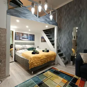  Apartman Suzan's In The Heart Of